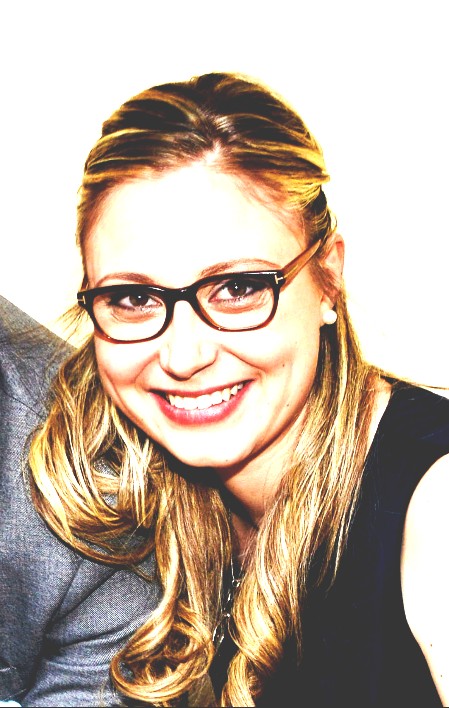 l'autrice Elena Hahui l'autrice Elena Hahui